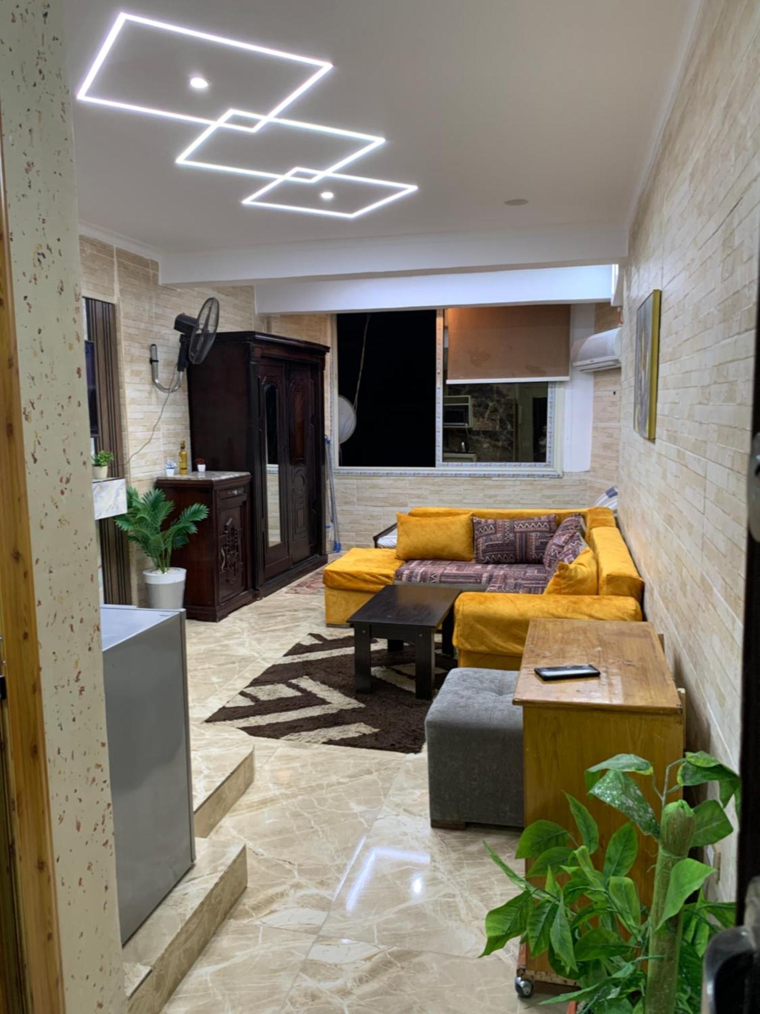 Zamalek Apartment *